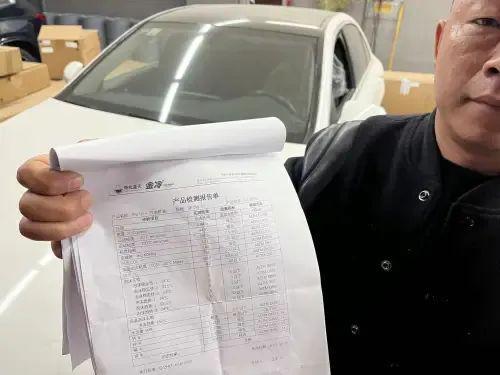 竞技宝 app官网西安男子的奔驰在质保期内发动机故障4S店却不给修！称：车子没在店里保养……(图3)
